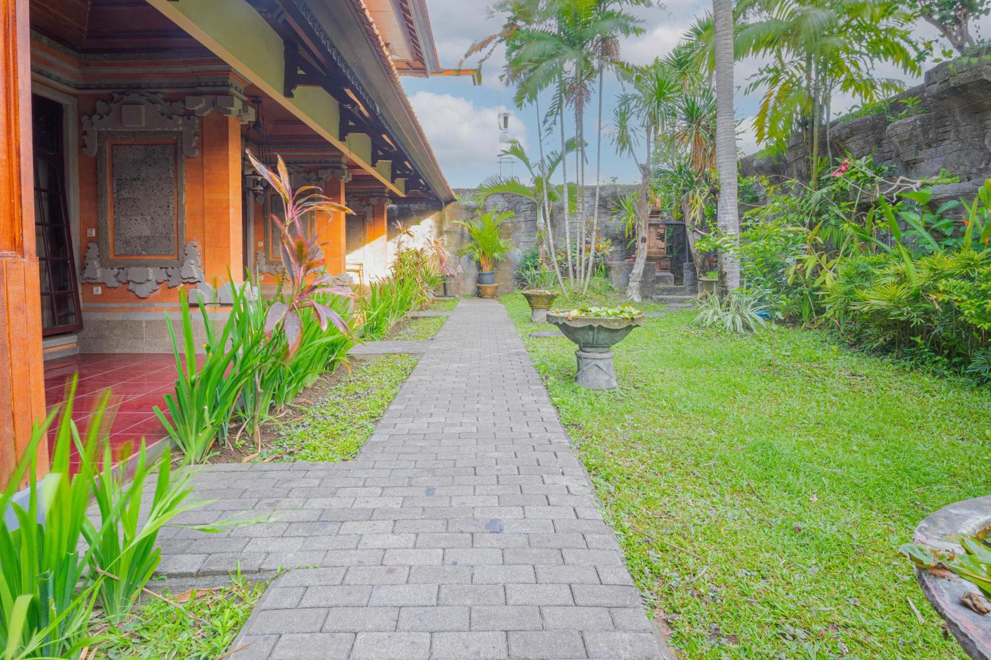 Puri Mango Guest House Sanur 外观 照片