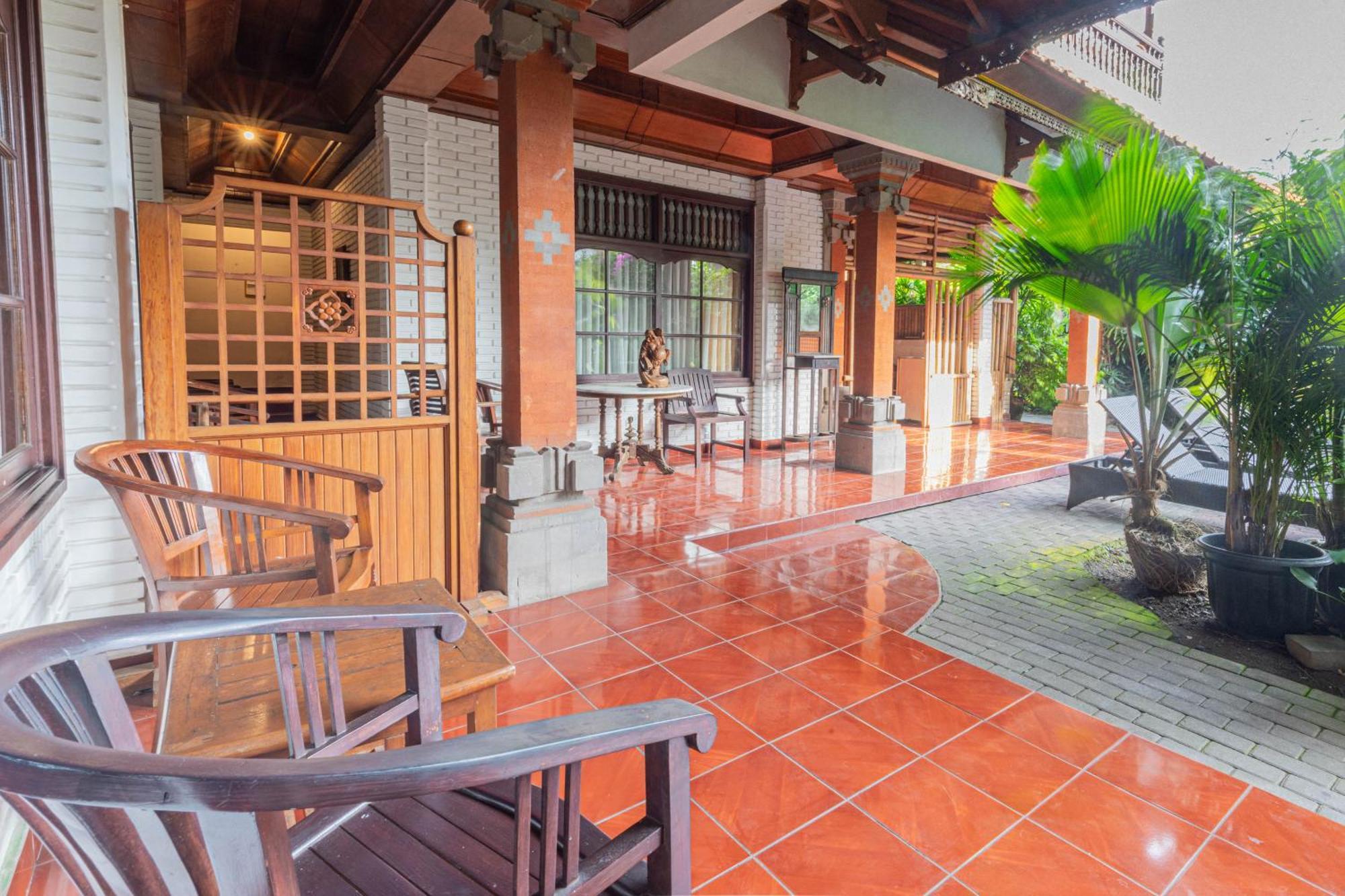 Puri Mango Guest House Sanur 外观 照片
